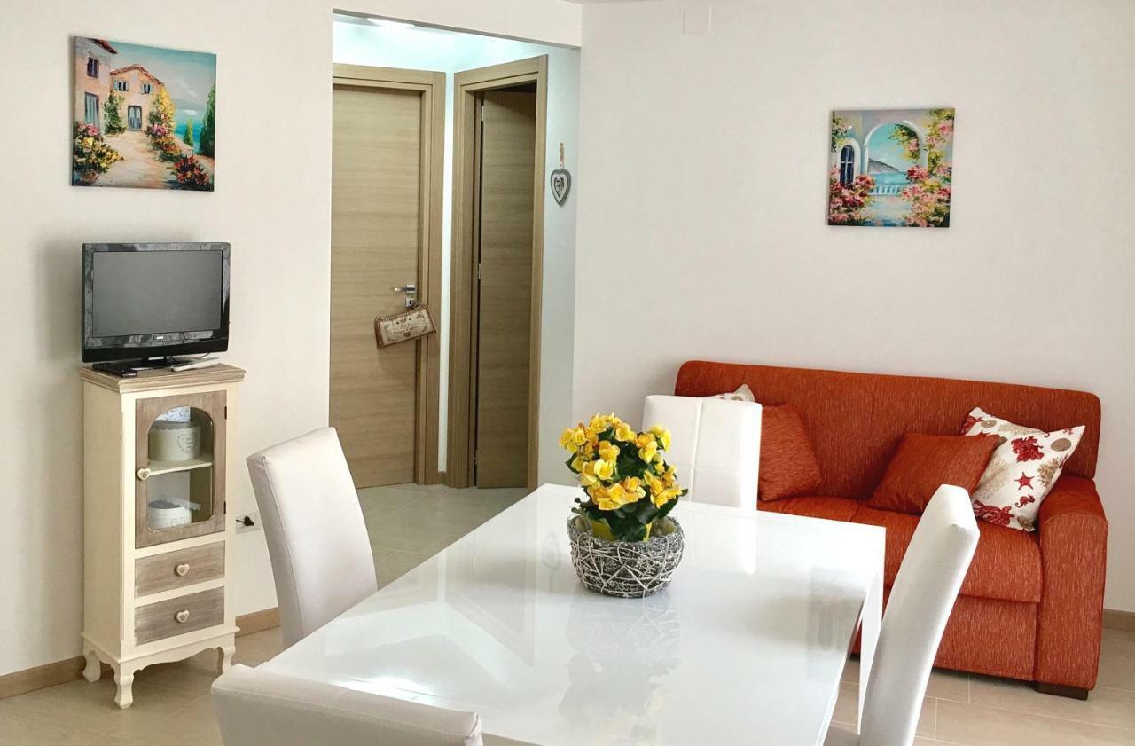 شقة La Casa Di Nancy Al Mare باليستراتي المظهر الخارجي الصورة
